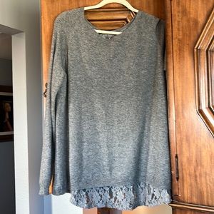 Cozy a-lined sweater with lace lining